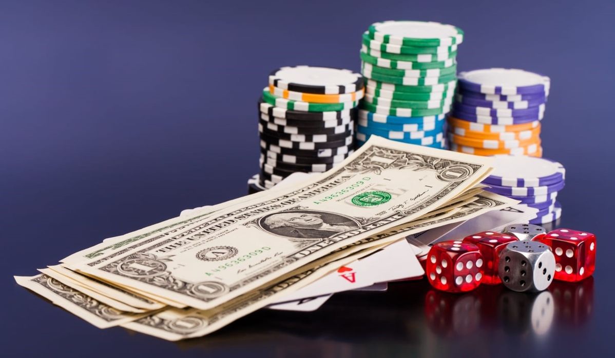 Reel King Slot کیسینو میں سلاٹ کھیلنا شروع کریں۔
